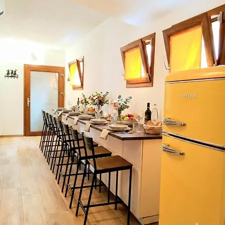 La Grotta Sardegna 3 Bedrooms 3 Private Bathrooms Apartment *
