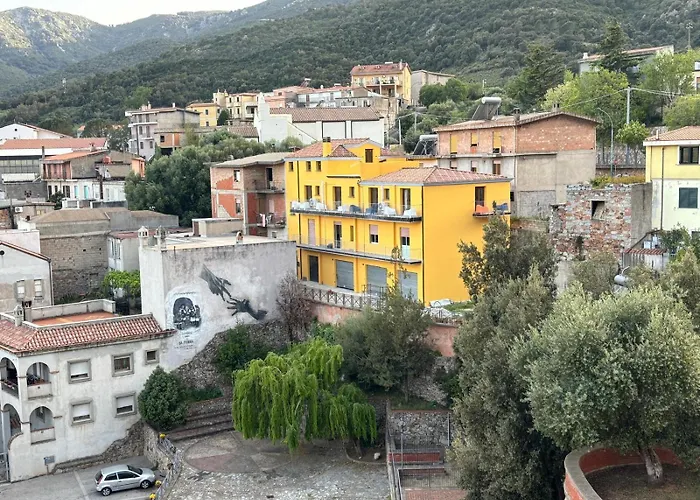 La Grotta Sardegna 3 Bedrooms 3 Private Bathrooms Appartement Urzulei